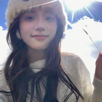 穿成侯府老夫人我一拖三救全家